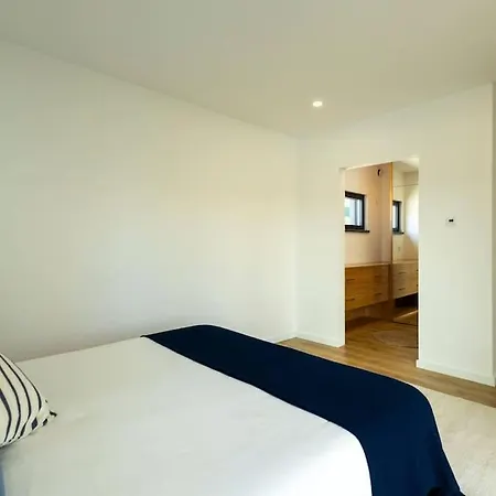 Pessegueiros * Ericeira