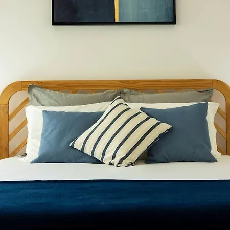 Pessegueiros Villa *